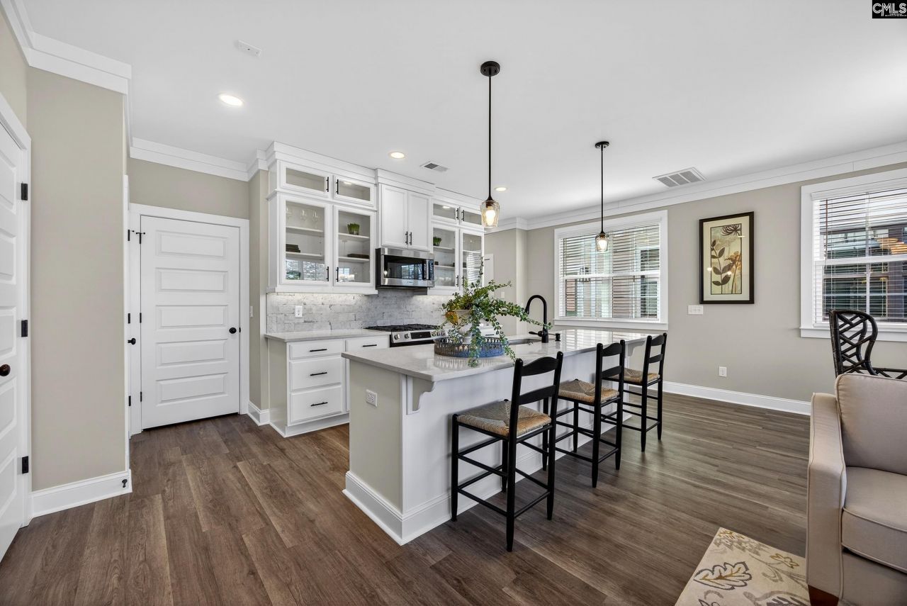 1016 Manarola Road  Photo 8