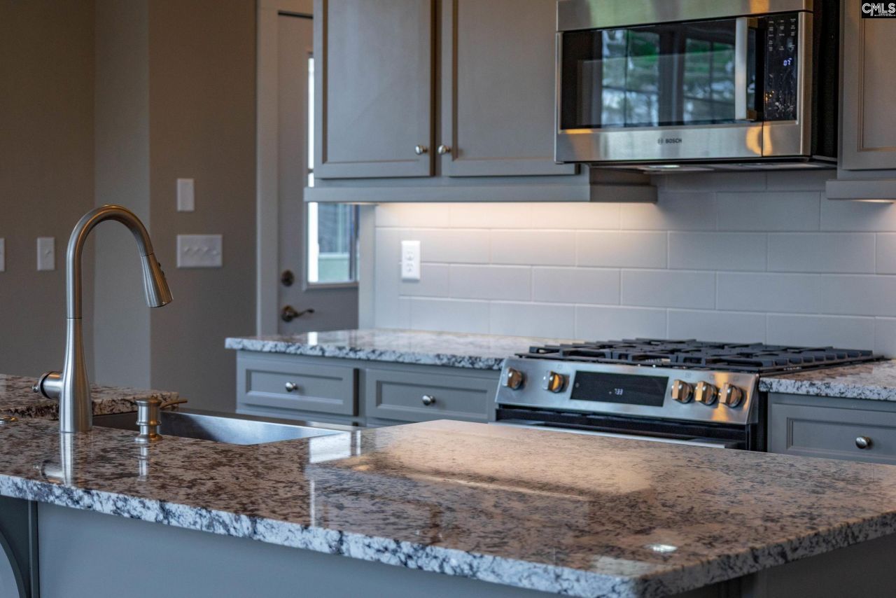 1020 Manarola Road Photo 13