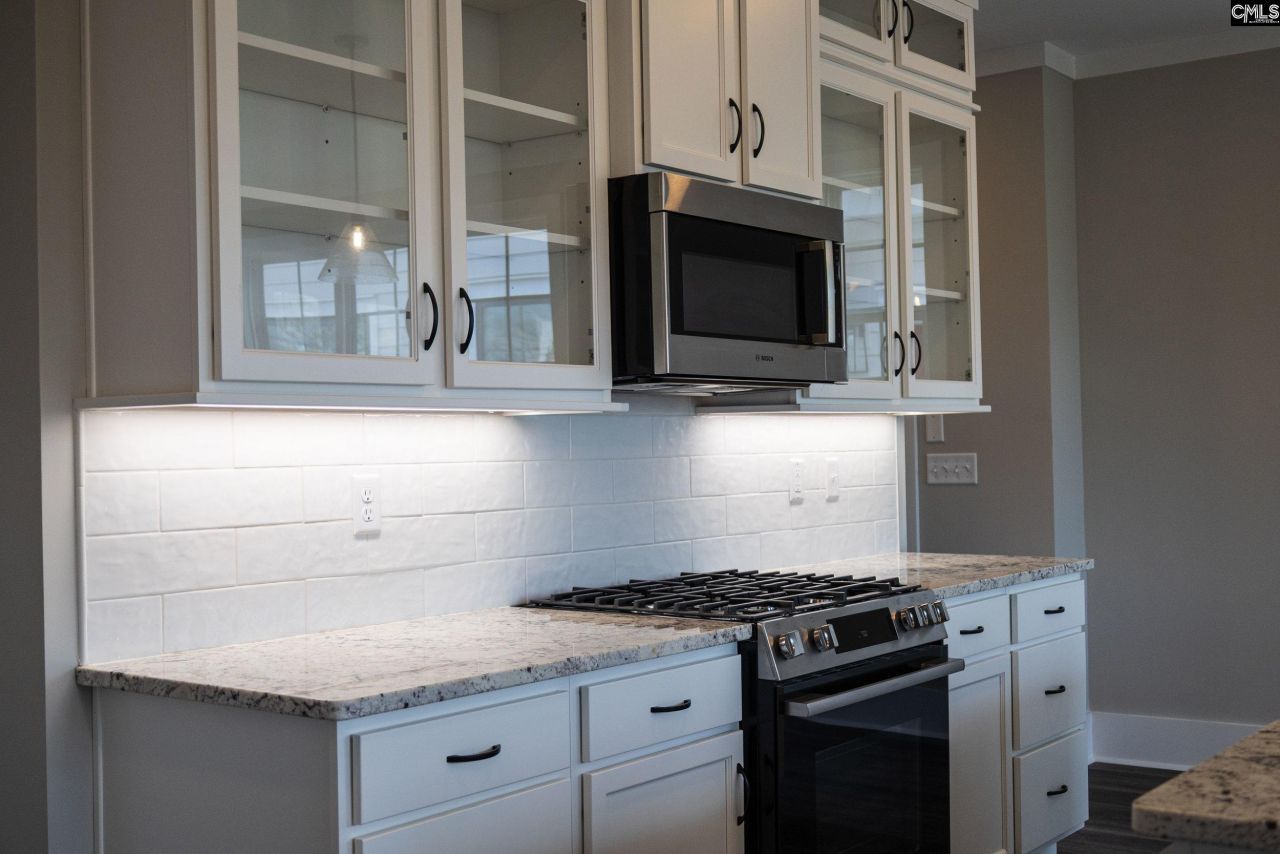 1028 Manarola Road Photo 10