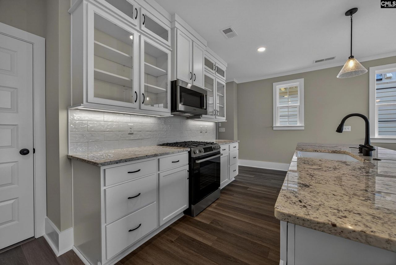 1028 Manarola Road Photo 17