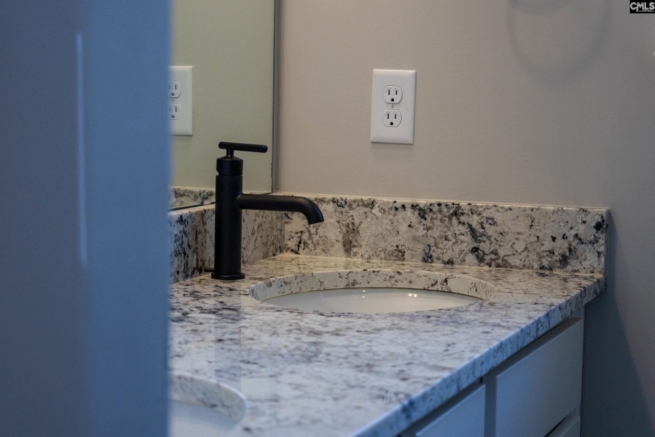 1028 Manarola Road Photo 33