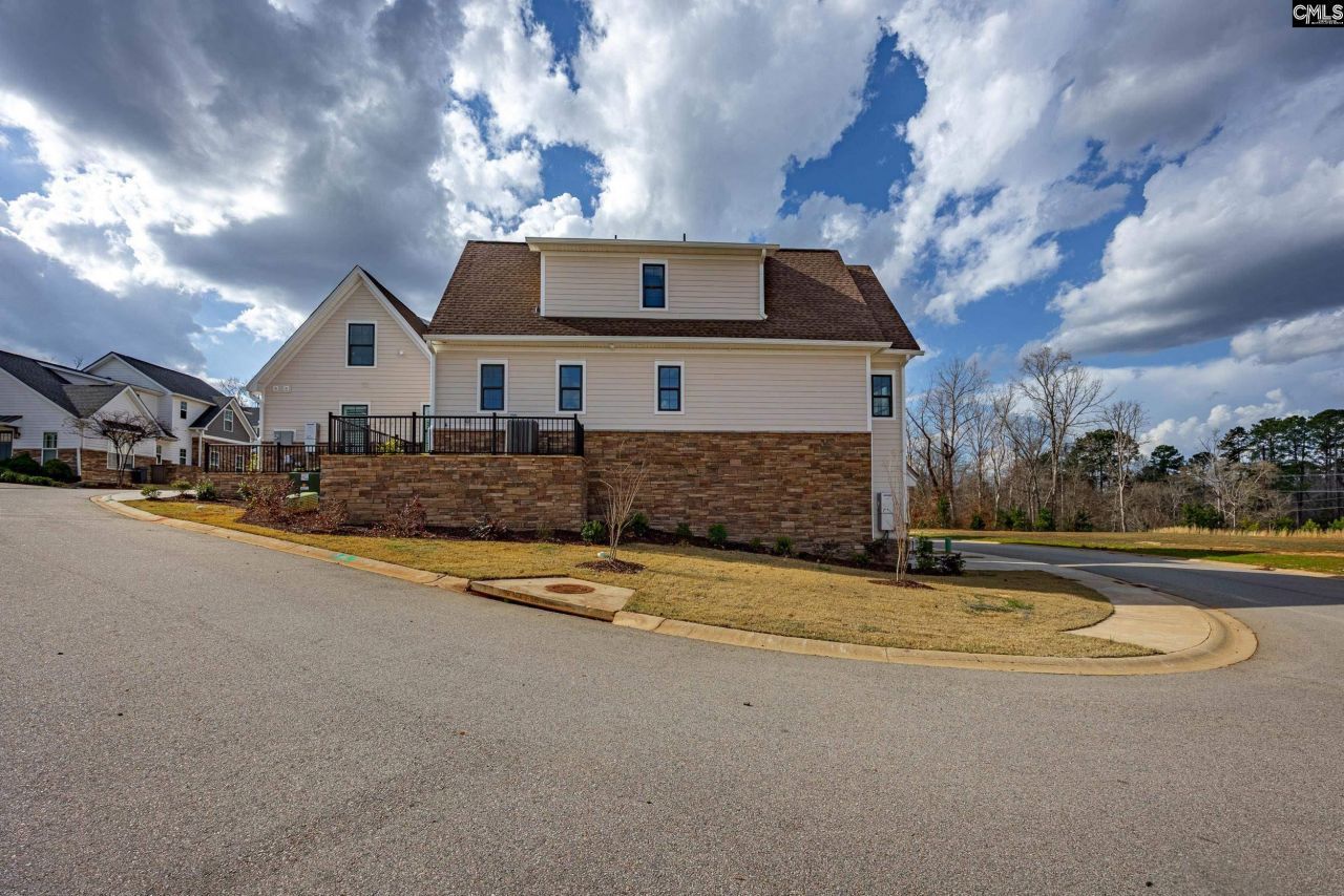 1028 Manarola Road Photo 50