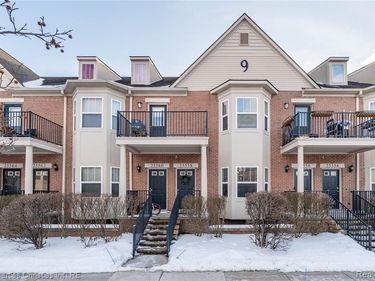 25558 Portico Lane, Novi, MI 48375