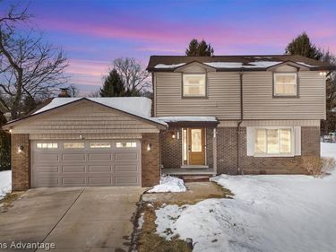 3801 Tara Drive, Highland Twp, MI 48356