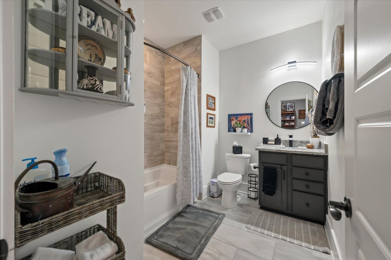 1911 Carolina Towne Court Photo 19