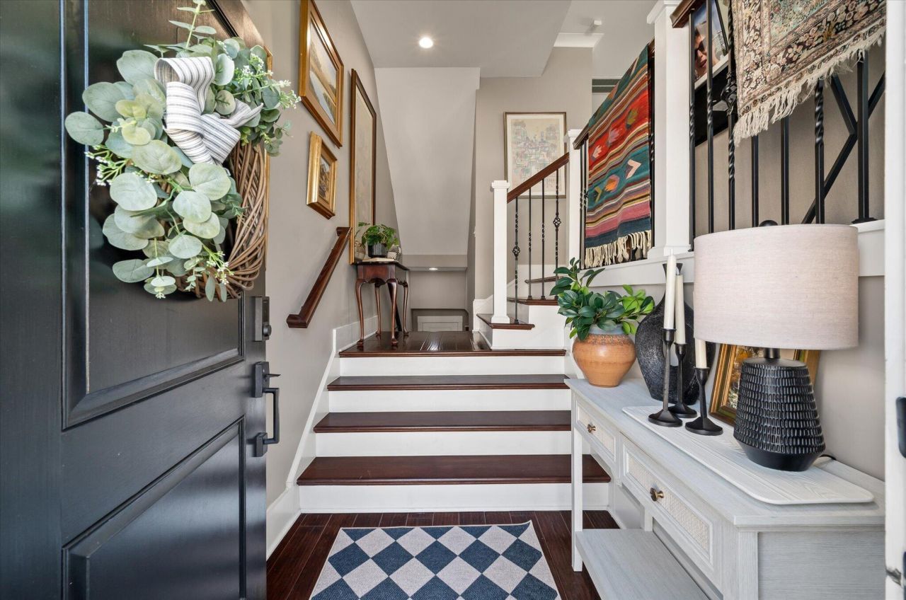 1911 Carolina Towne Court Photo 4