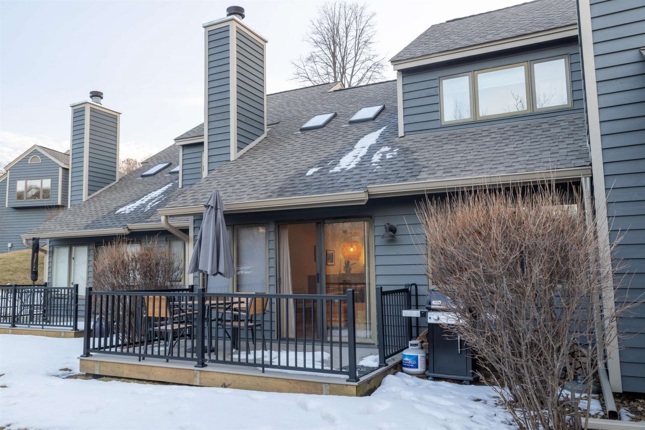 11 Valleywood Lane, Galena, IL 61036 Main Photo