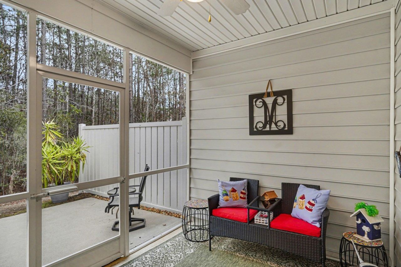 654 Misty Hammock Dr. Photo 20