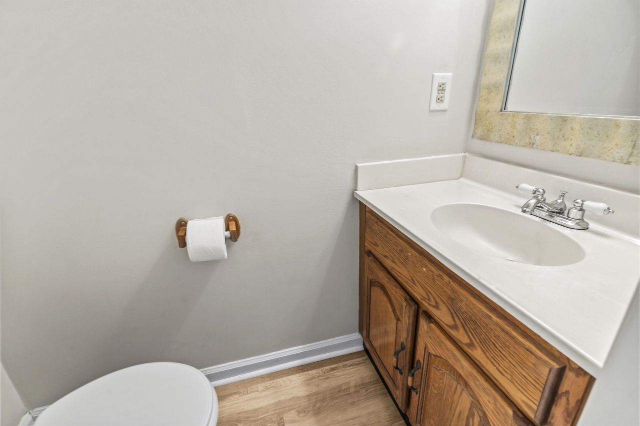 512 N 30th Ave. N Photo 10