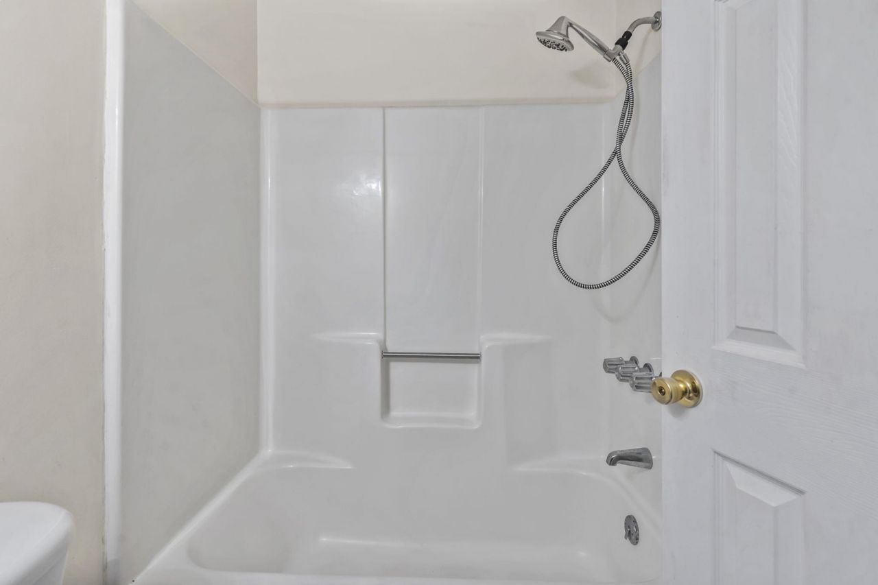 512 N 30th Ave. N Photo 17