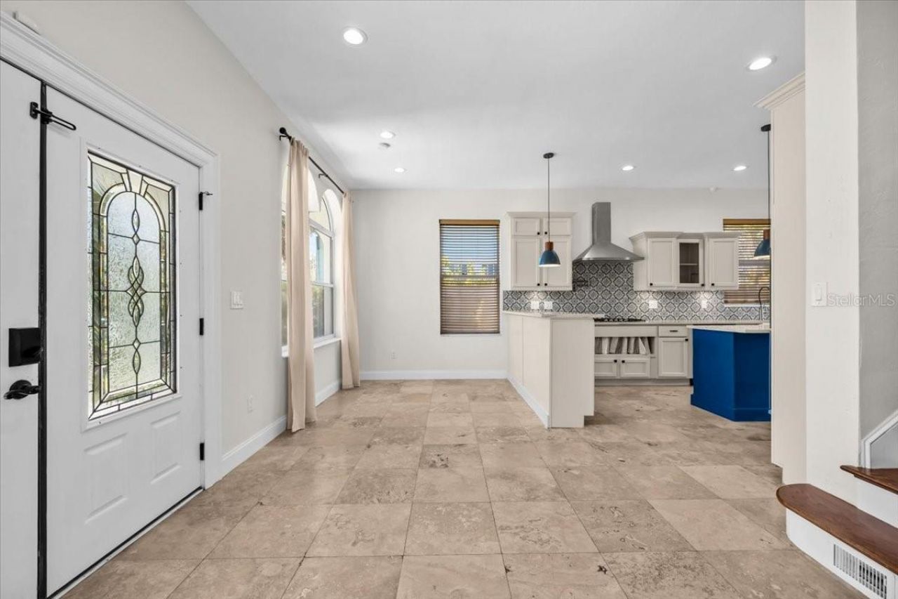 2327 4th Avenue N, Saint Petersburg, FL 33713 Photo