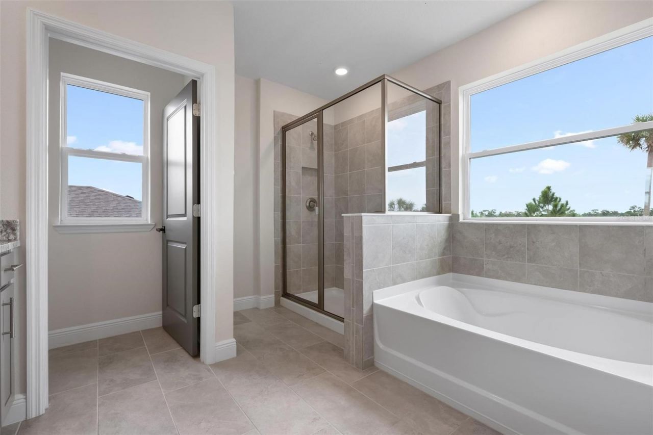5755 Woodland Sage Drive, Sarasota, FL 34238 Photo