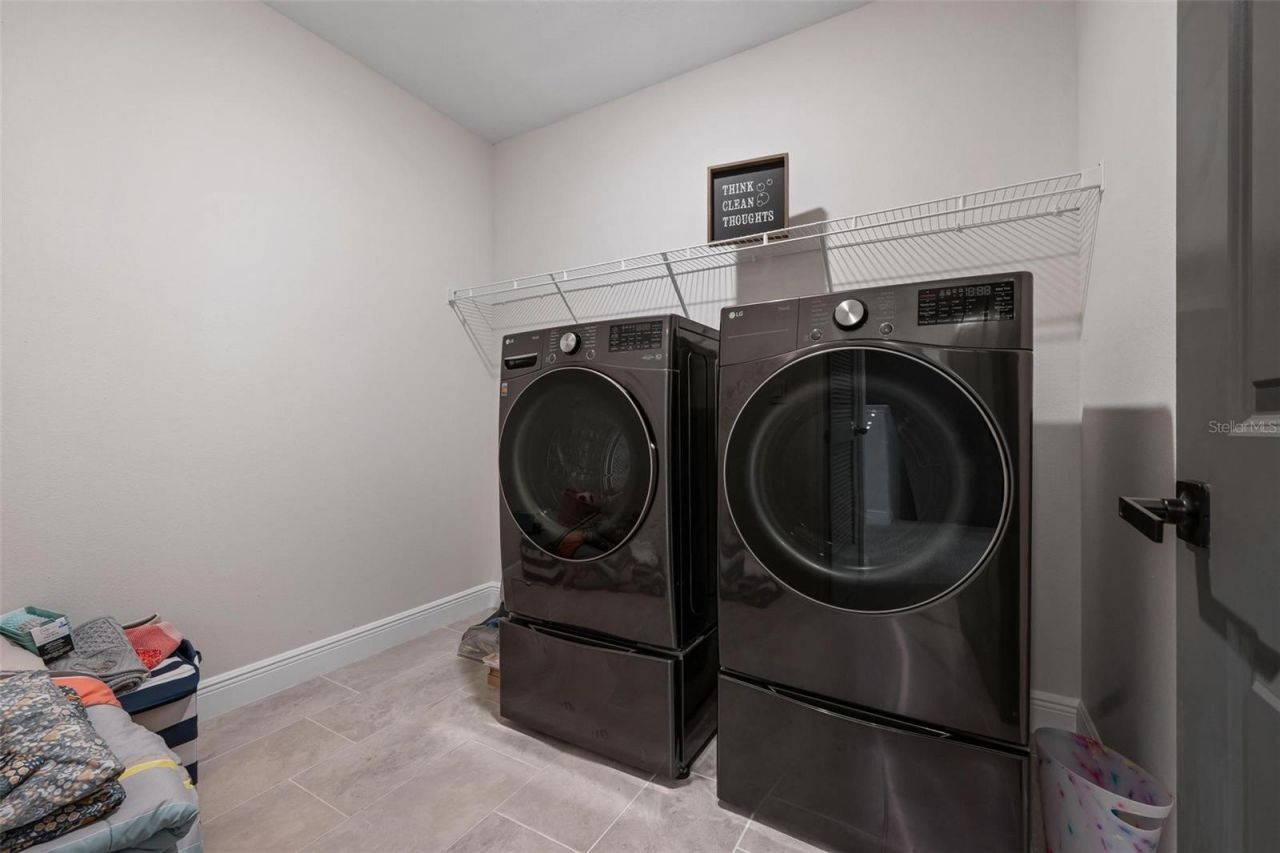 5755 Woodland Sage Drive, Sarasota, FL 34238 Photo