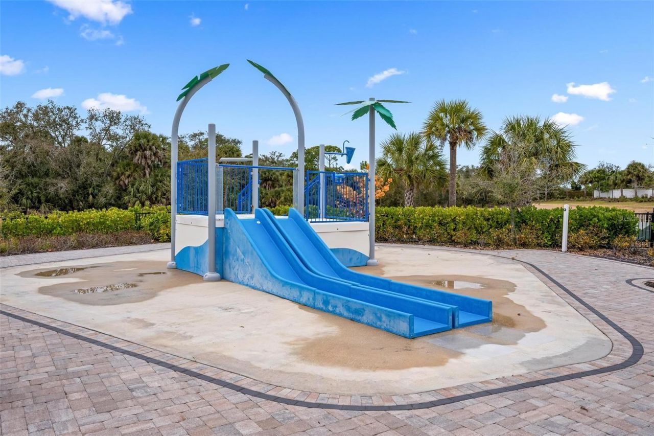 5755 Woodland Sage Drive, Sarasota, FL 34238 Photo