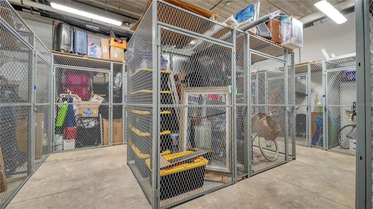 635 S Orange Avenue, Unit 301, Sarasota, FL 34236 Photo