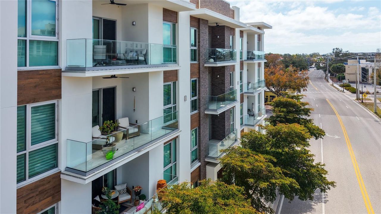 635 S Orange Avenue, Unit 301, Sarasota, FL 34236 Photo