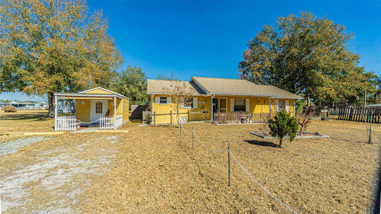 37403 Stanford Avenue, Zephyrhills, FL 33541 Main Photo