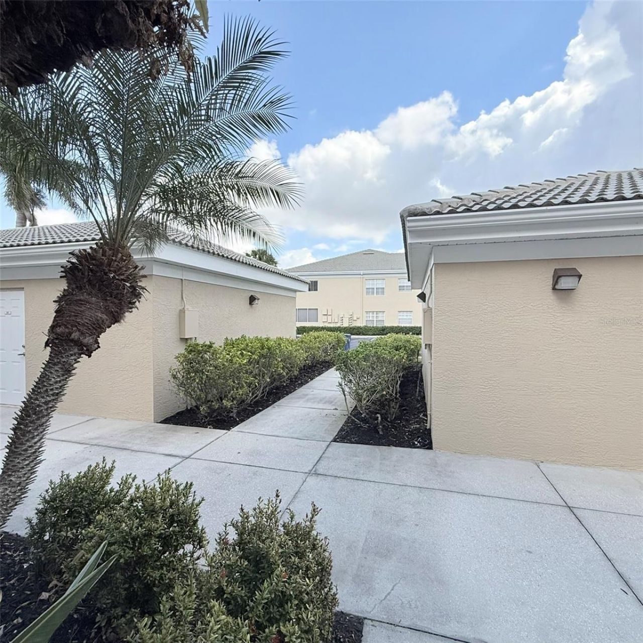 6318 Grand Oak Circle, Unit 201, Bradenton, FL 34203 Photo