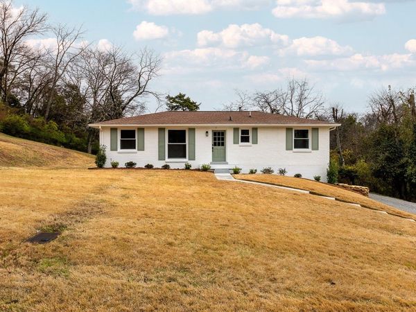 2511 Woodberry Dr, Nashville, TN 37214