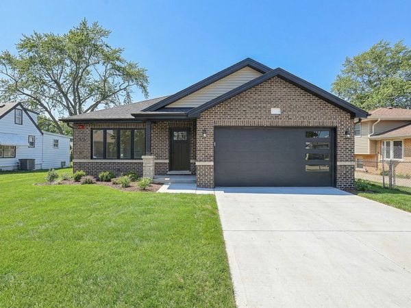 11520 S Leclaire Avenue, Alsip, IL 60803