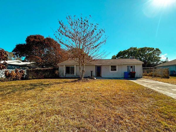 1355 23rd Place SW, Vero Beach, FL 32962