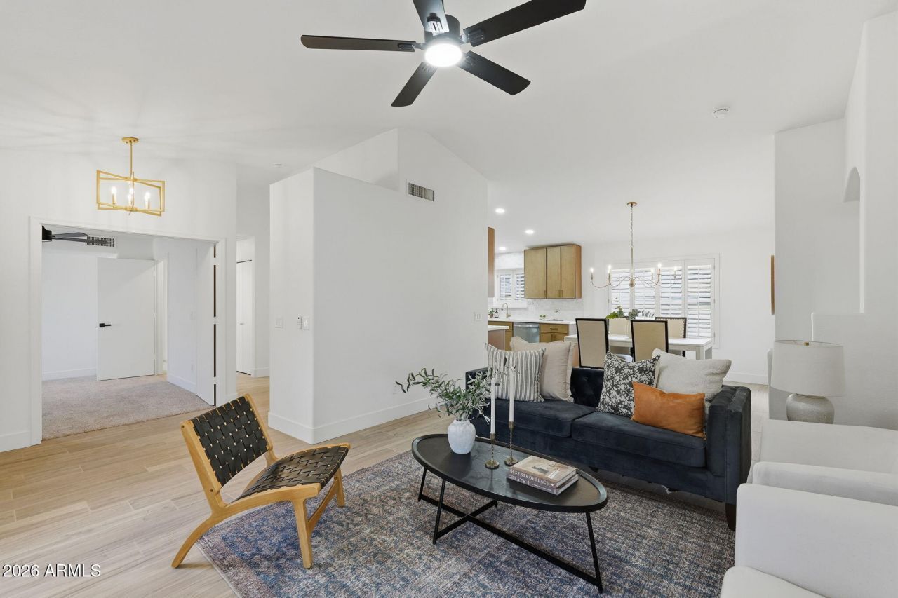 4716 E Lone Cactus Drive, Phoenix, AZ 85050 Main Photo