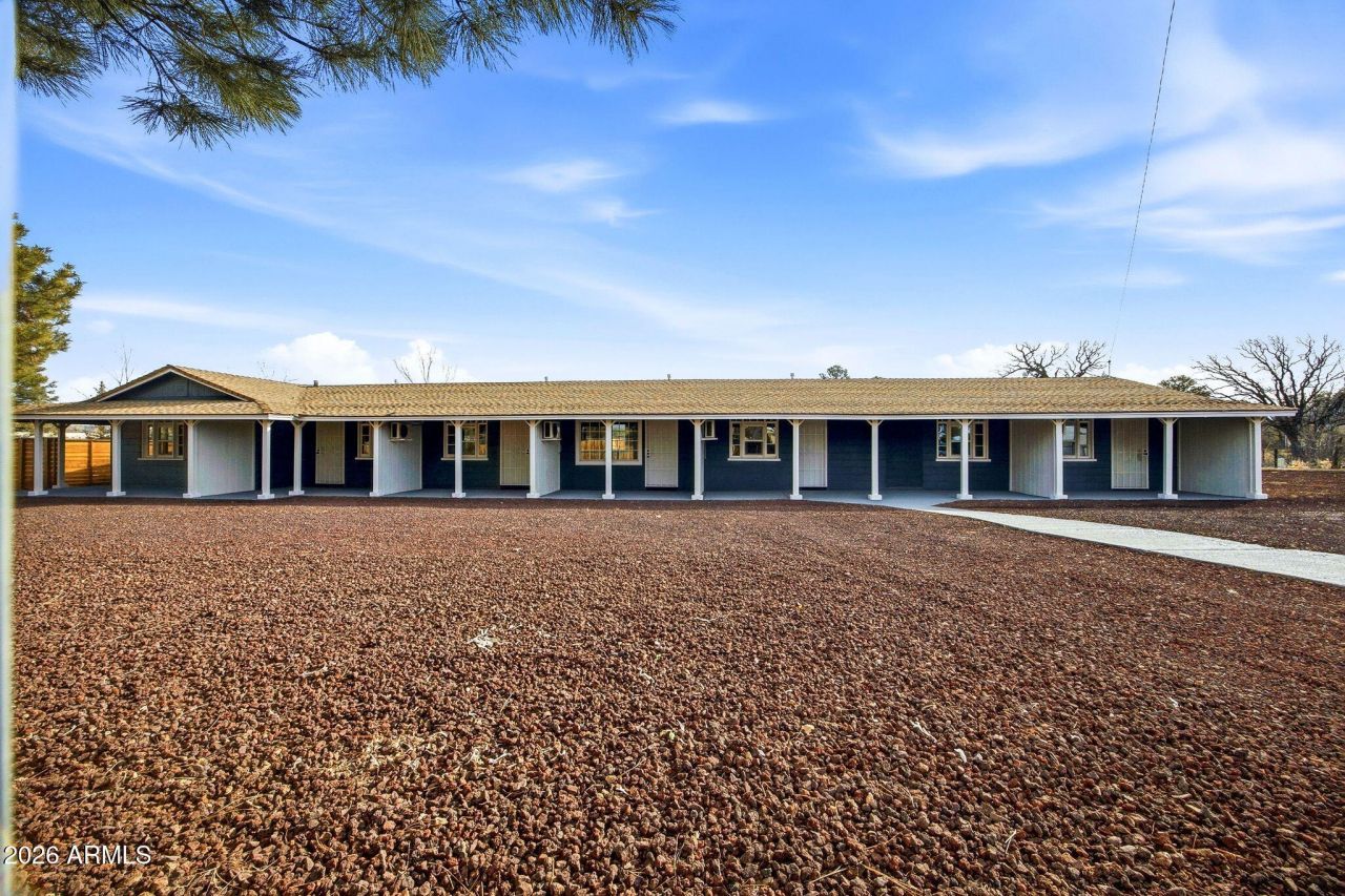 1897 W WHITE MOUNTAIN Boulevard, Lakeside, AZ 85929