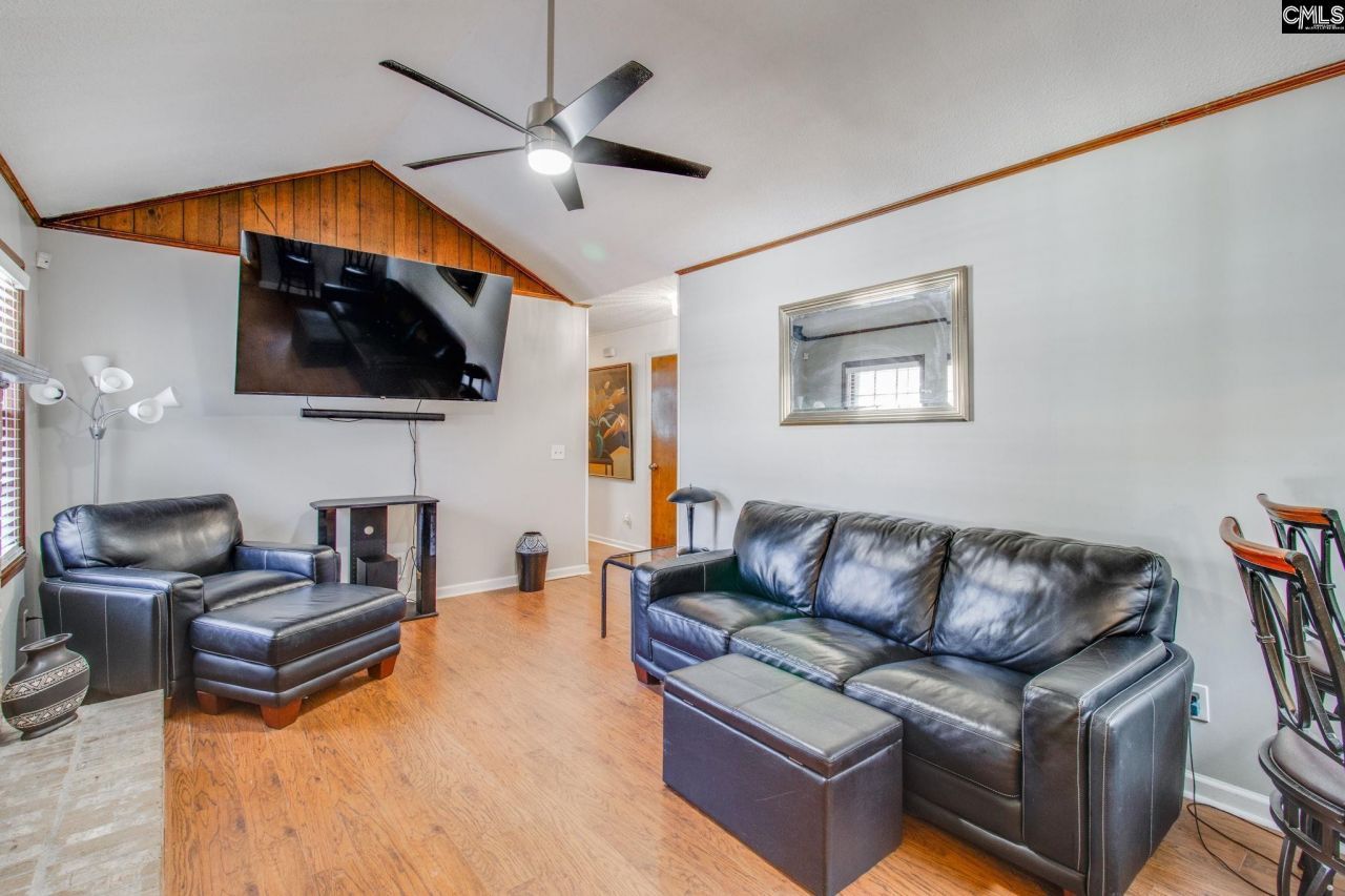 400 Bosworth Field Court Photo 7