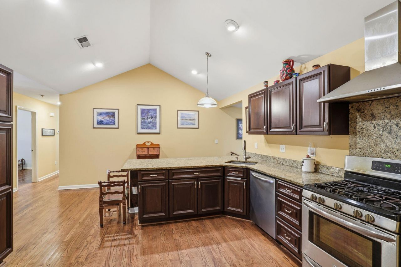 2224 Tomedjan Circle Photo 10