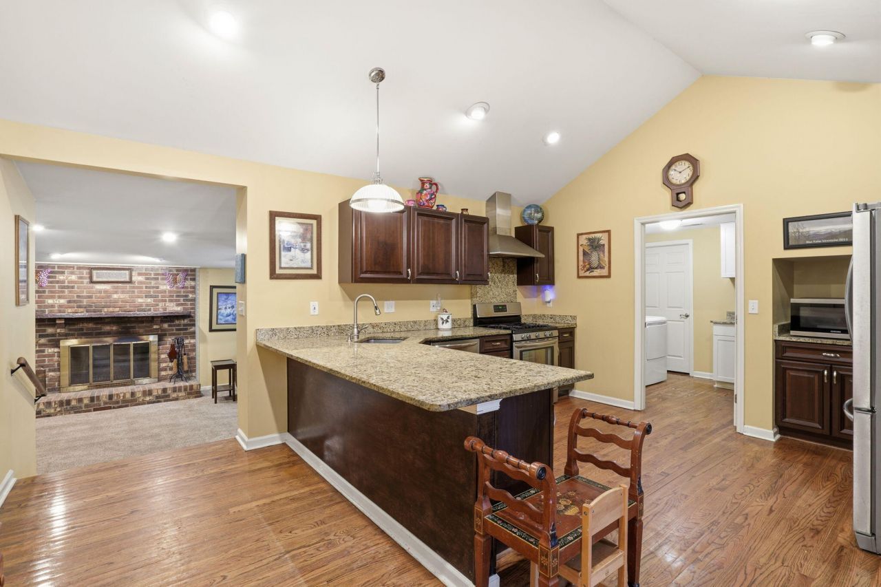 2224 Tomedjan Circle Photo 8