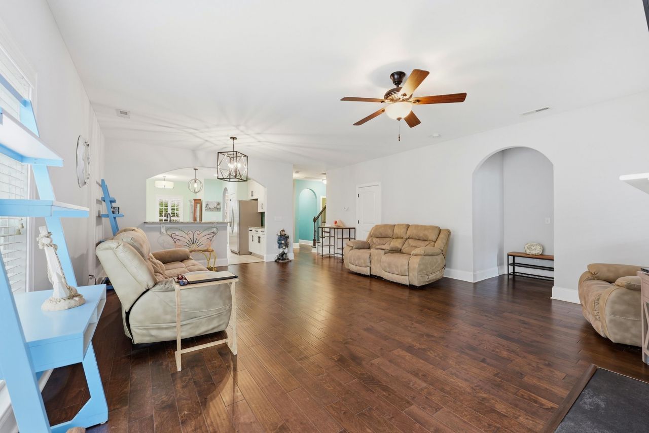 330 Mesa Grande Dr.  Photo 9