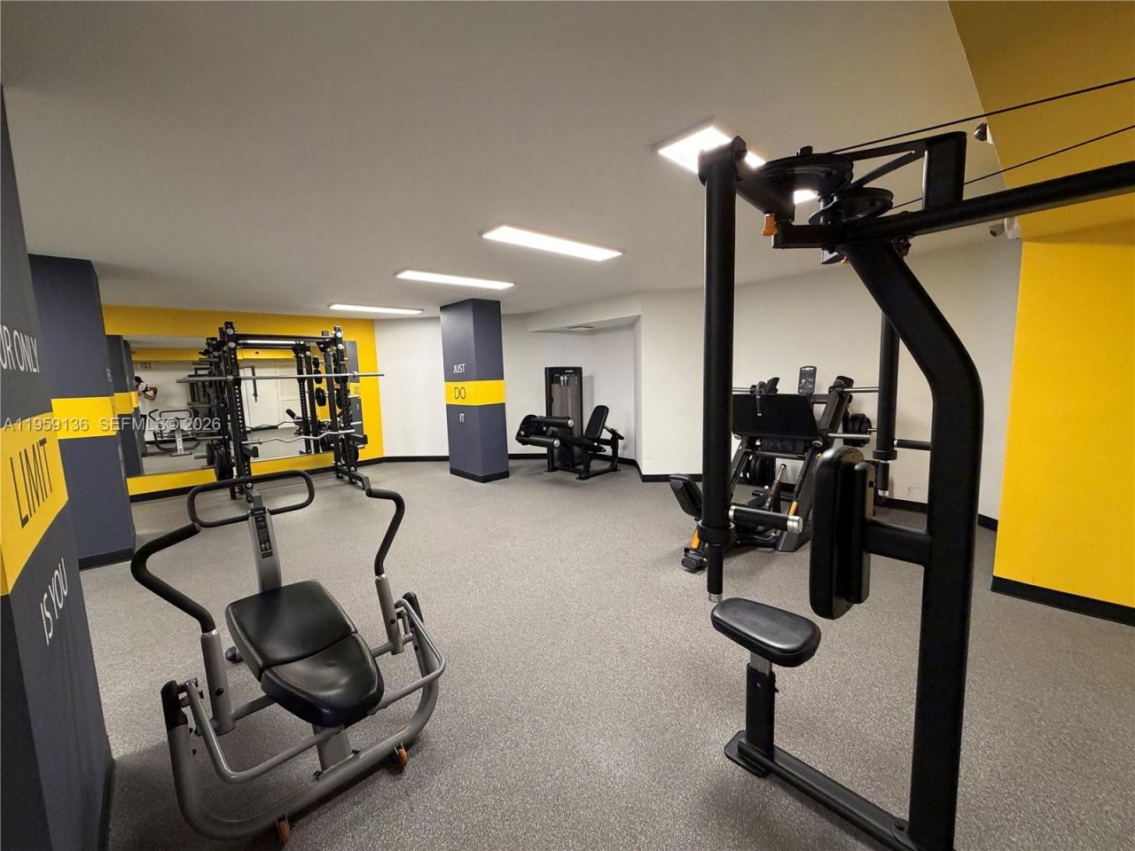 3500 Mystic Pointe Dr, Unit 104, Aventura, FL 33180 Photo