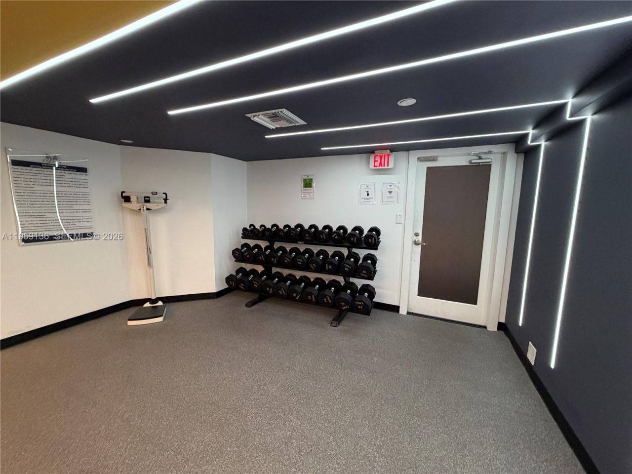 3500 Mystic Pointe Dr, Unit 104, Aventura, FL 33180 Photo