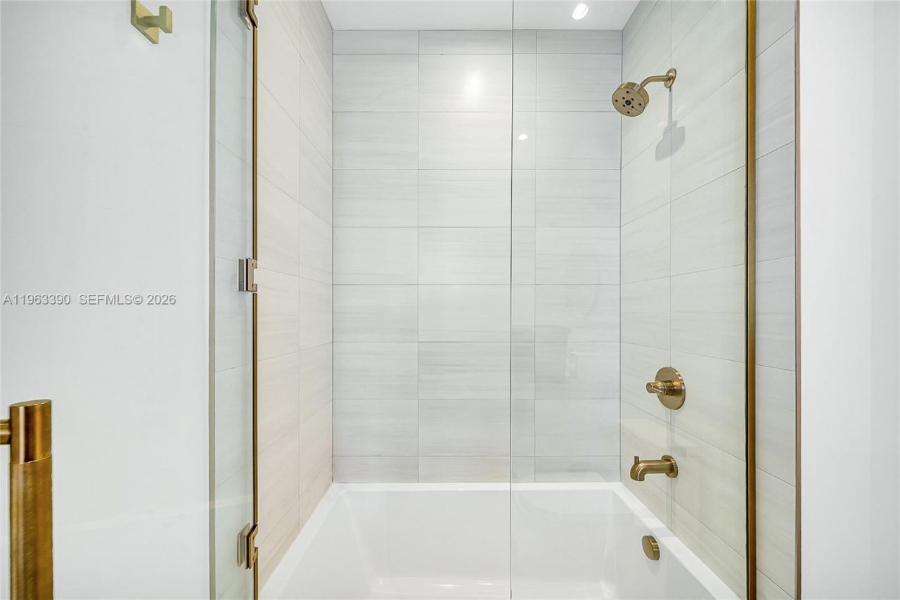 2655 S Bayshore Dr, Unit 706, Miami, FL 33133 Photo