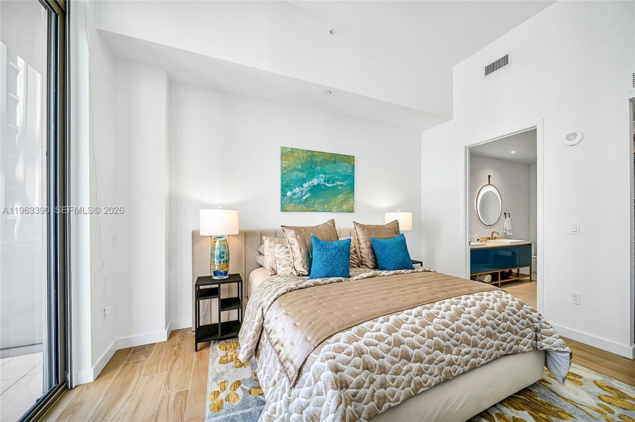 2655 S Bayshore Dr, Unit 706, Miami, FL 33133 Photo