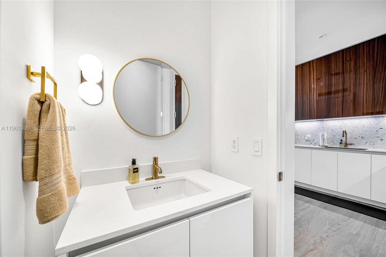 2655 S Bayshore Dr, Unit 706, Miami, FL 33133 Photo