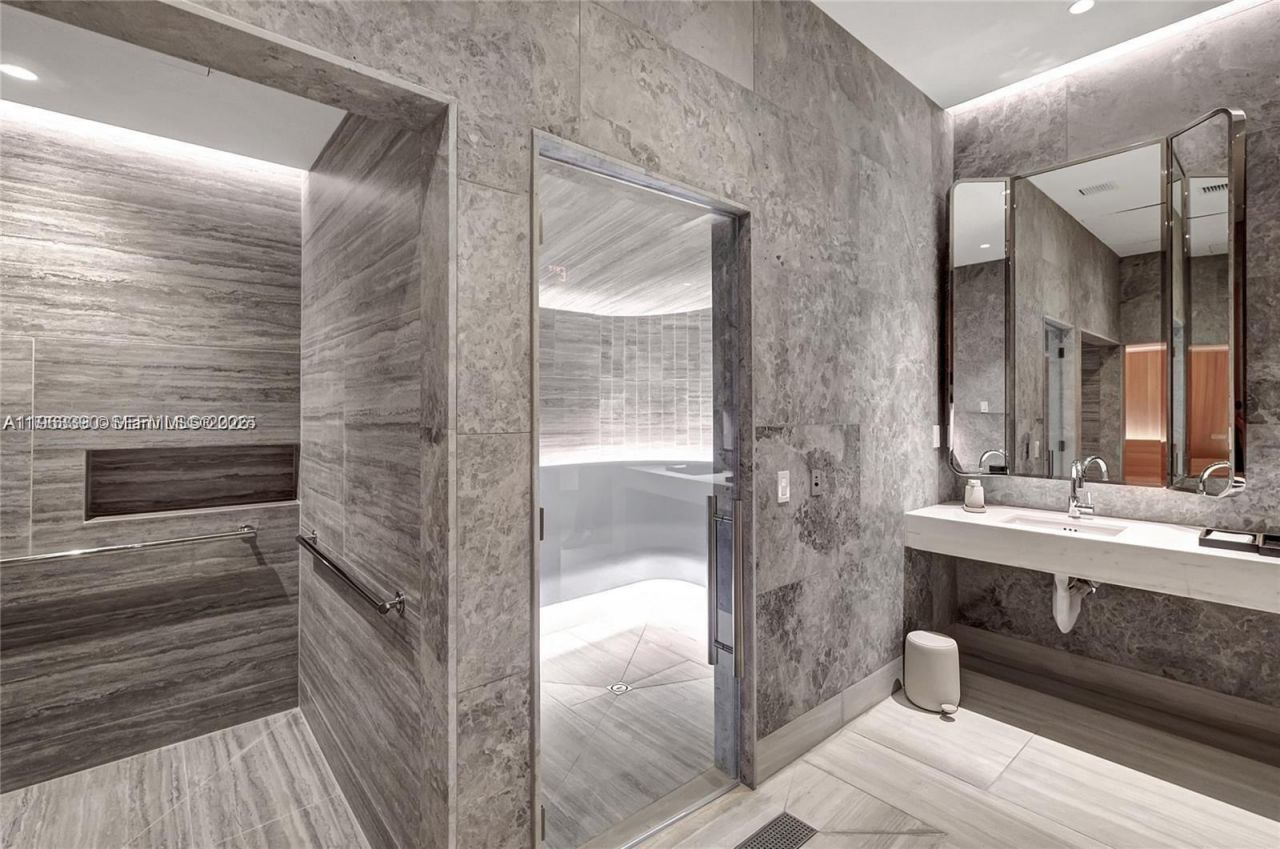 2655 S Bayshore Dr, Unit 706, Miami, FL 33133 Photo