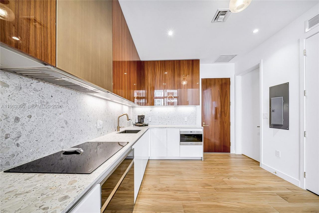 2655 S Bayshore Dr, Unit 706, Miami, FL 33133 Photo