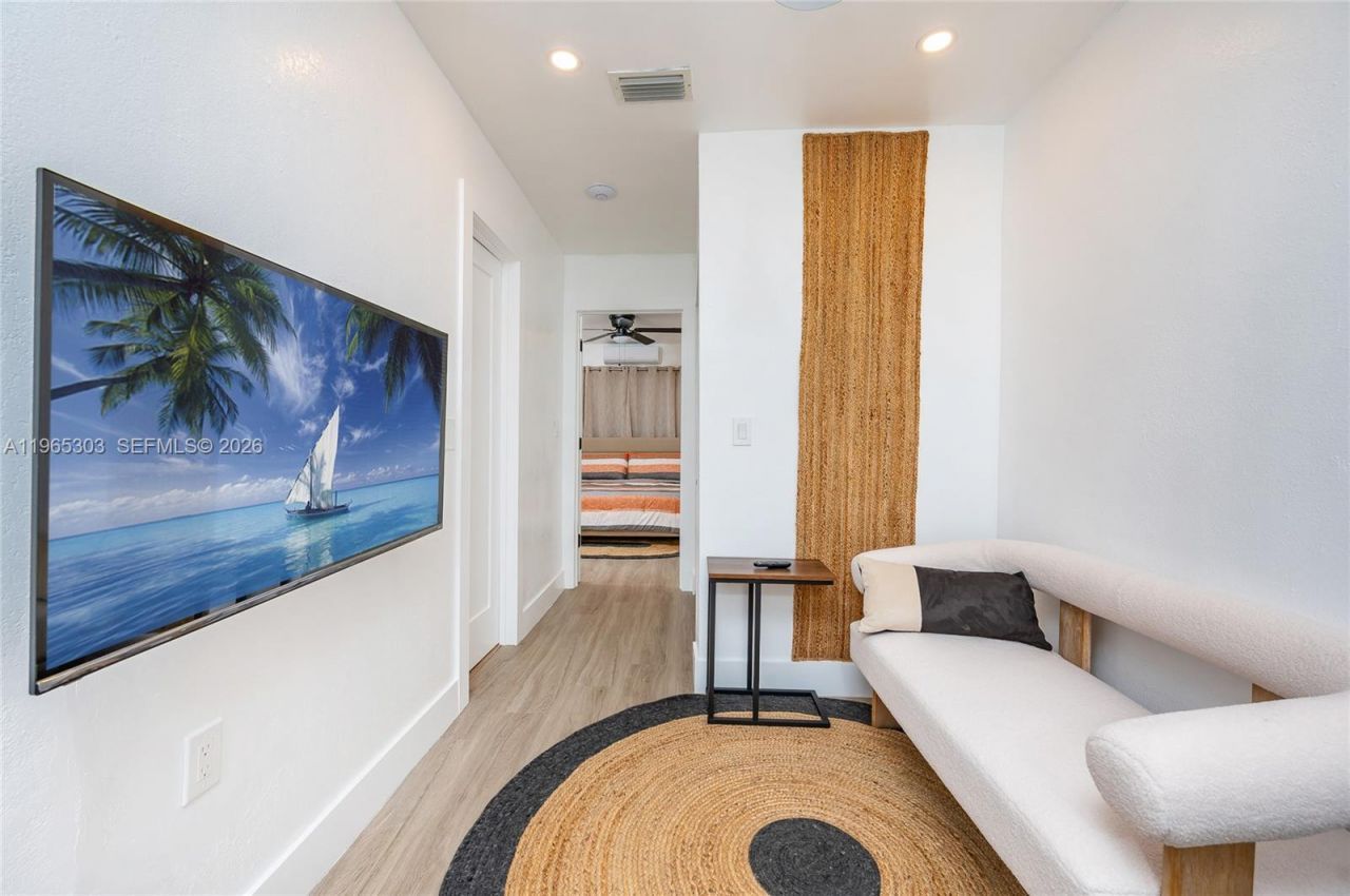 3321 NW 19th Ter, Unit C, Miami, FL 33125 Photo