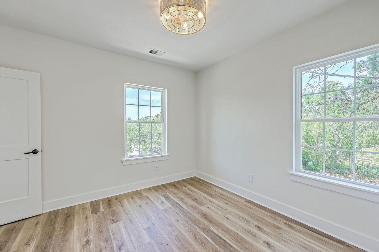 1685 Old Military Road Photo 10