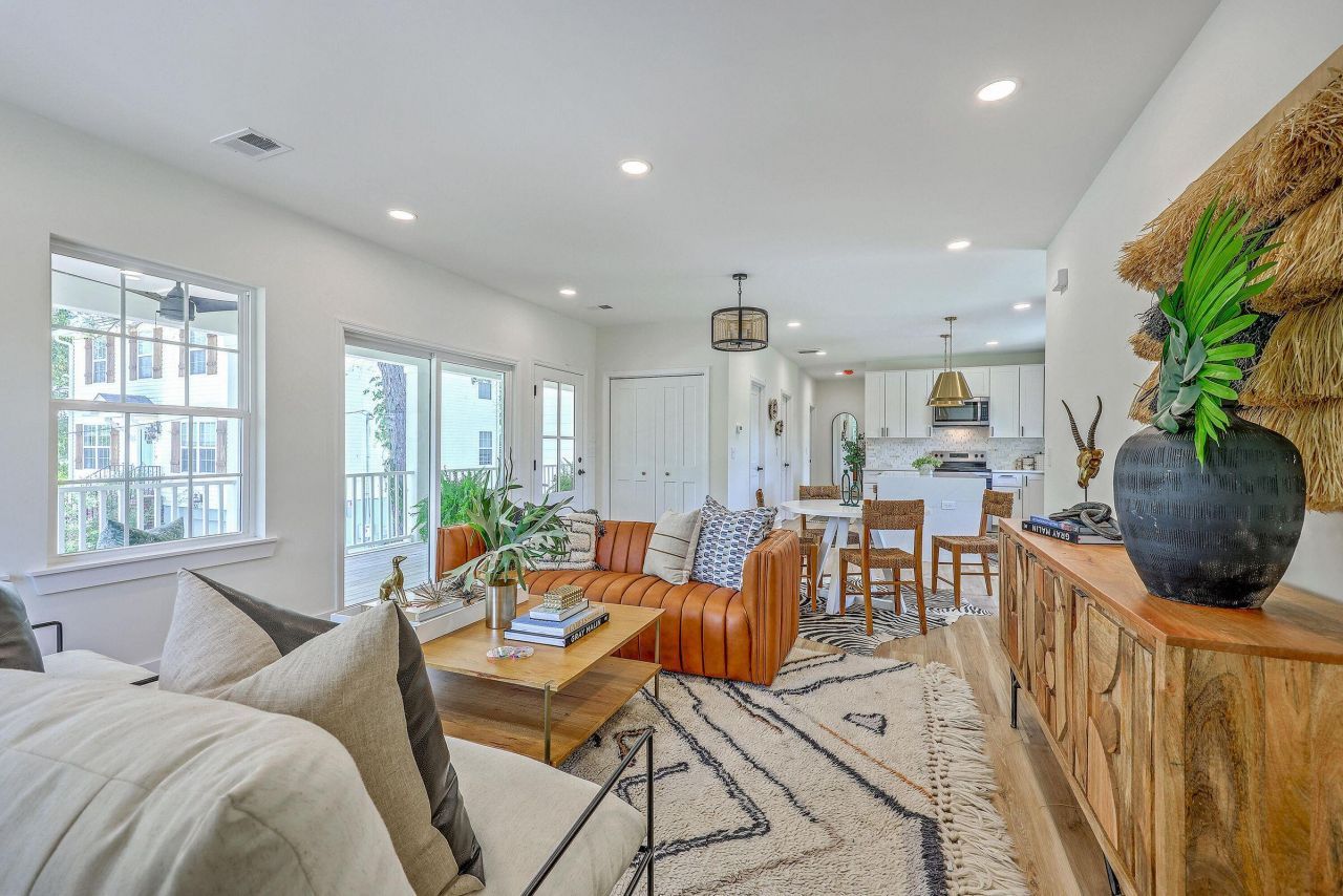 1685 Old Military Road Photo 3