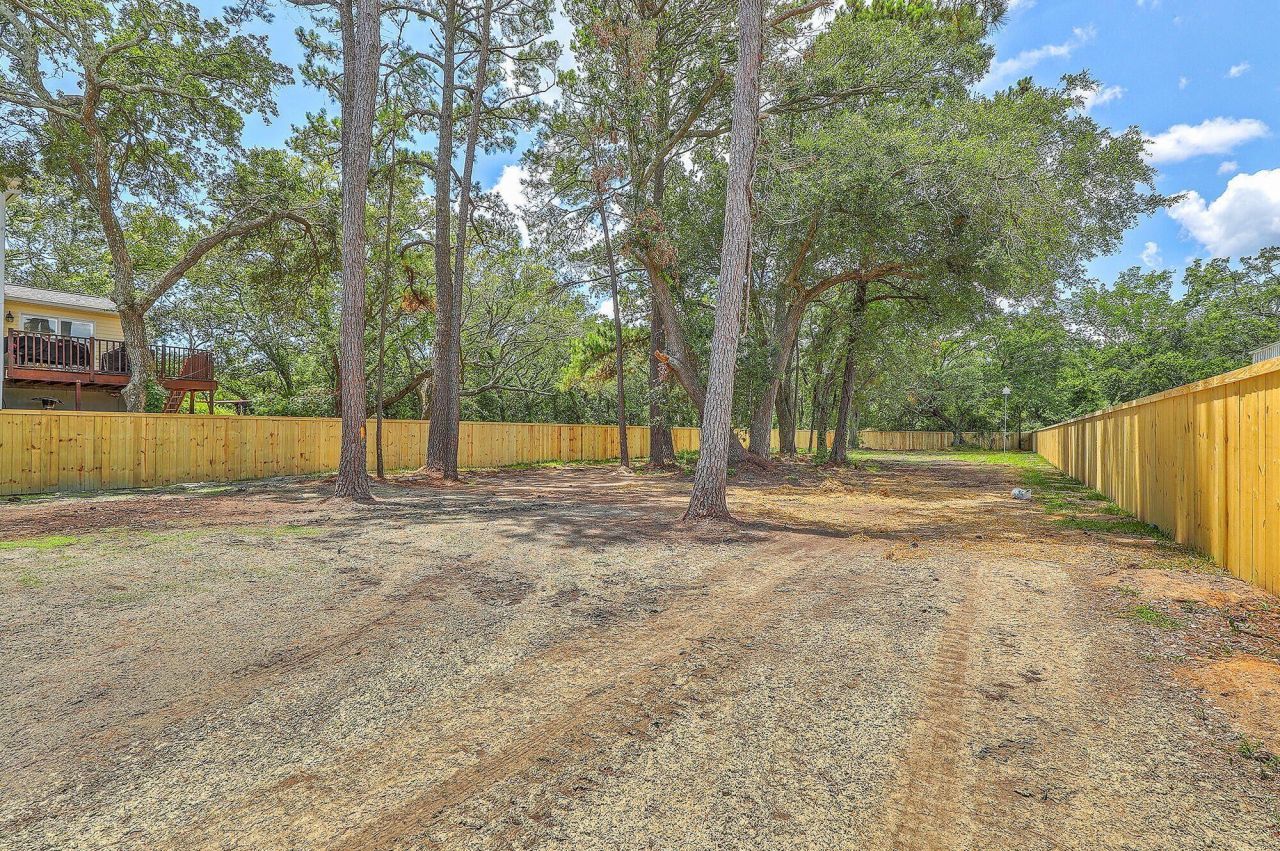 1685 Old Military Road Photo 42