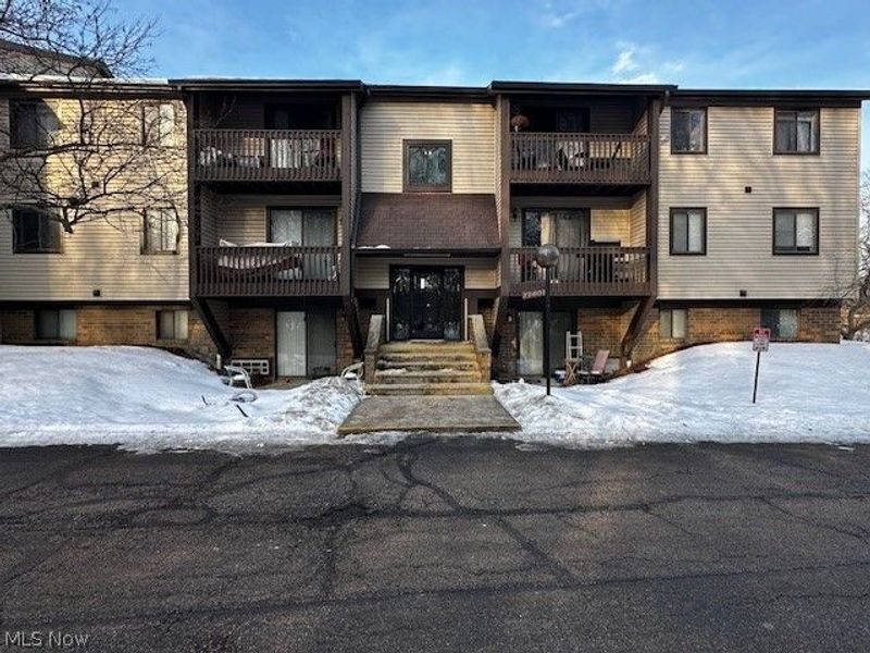 27401 Westown Boulevard, Unit 1503, Westlake, OH 44145 Photo 1