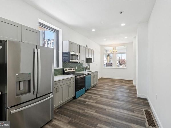 1920 W BERKS STREET, PHILADELPHIA, PA 19121
