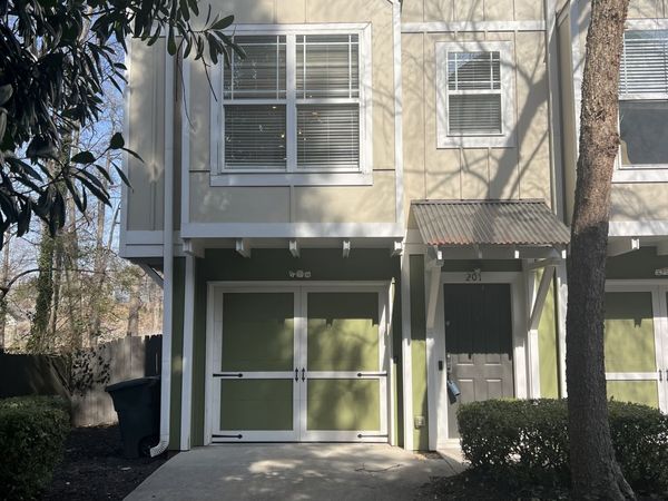380 Grant Circle SE, Unit 201, Atlanta, GA 30315