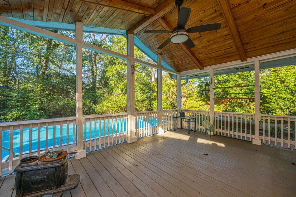 1805 Huntington Drive Photo 17