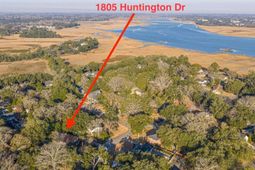 1805 Huntington Drive photo 4