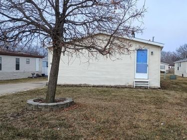 19859 Arcadia Drive, Clinton Twp, MI 48036