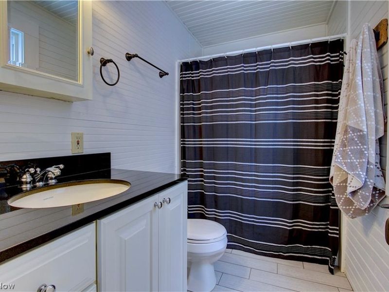 1010 East Drive, Huron, OH 44839 Photo 11