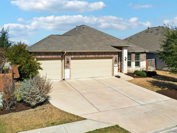 333 Founders RDG, Dripping Springs, TX 78620